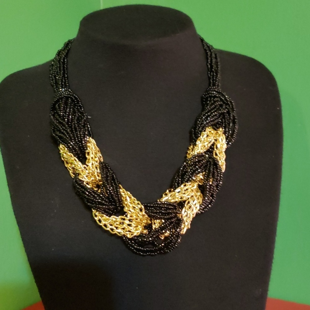 Crystal Avenue Fashion Necklace